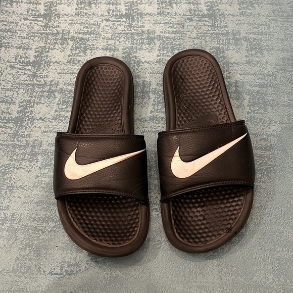 Nike Other - Men’s Nike Slides Size 8